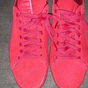Men Red Puma shoes